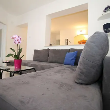 Apartman Doleco *